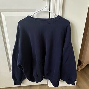 Hanes crewneck sweatshirt